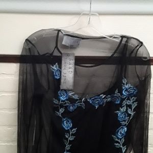 NEW BLOUSE BY ruff hewn GREY size small